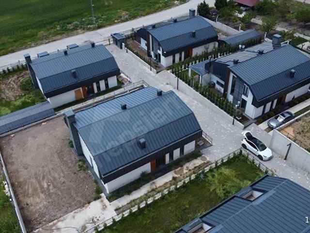 GÖLBAŞI SATILIK VİLLA