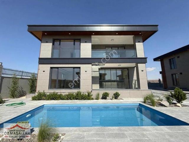 Gölbaşı Karşıyakada Ful Eşyalı* Yerden Isıtmalı 3+1havuzlu Villa
