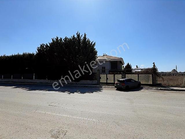 Gölbaşı Karşıyaka'da 1500 M² Arsa İçinde Satılık 6+2 Villa