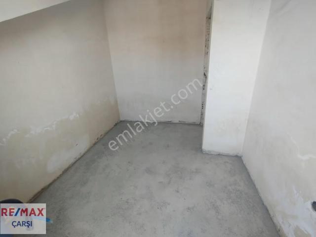 Gölcük Çiftlikte Pazarlığa Açık Satılık 3+1 Çatı Dubleks Daire