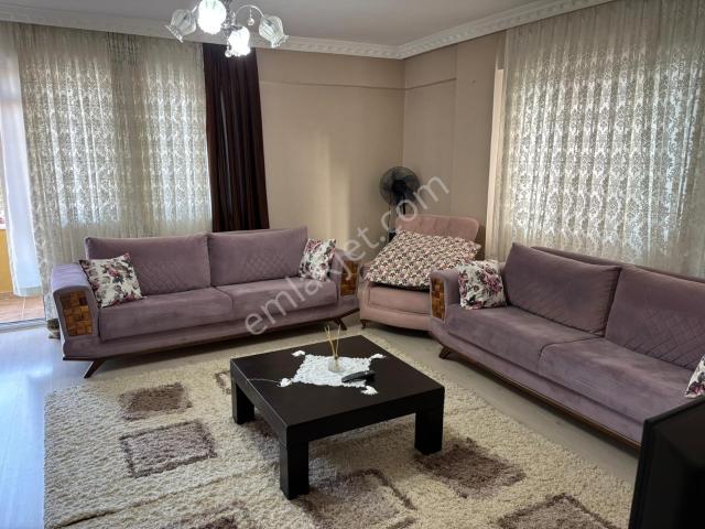 Gölcük Merkezde Full Eşyalı Kiralık Daire 2+1