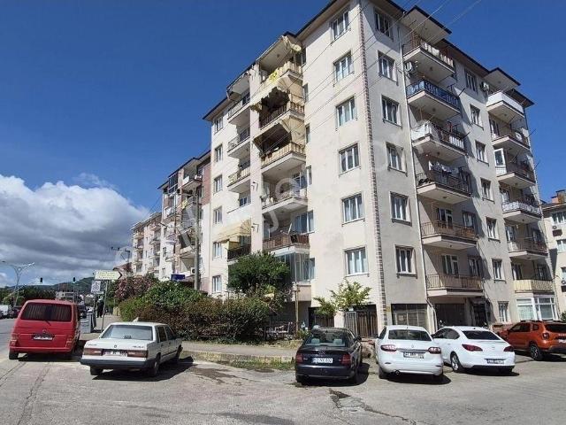 Gölcük Piyalepaşa Deniz As Sitesi'nde Kiralık 3+1 Daire