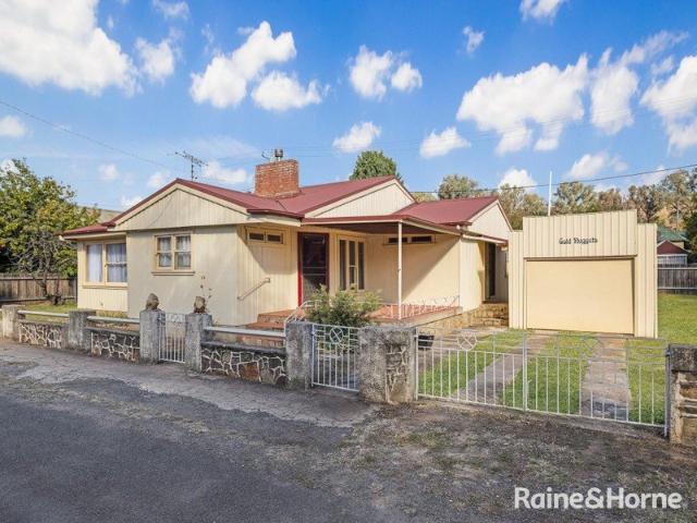 GOLD NUGGETS CHARMING HOME IN THE HEART OF HISTORIC SOFALA