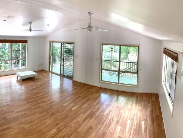 Gold Coast Hinterland House + Seperate Office on acreage