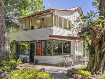Gold Coasts Most Iconic Fudge Shop! First Time to Market in Nearly 50 Years