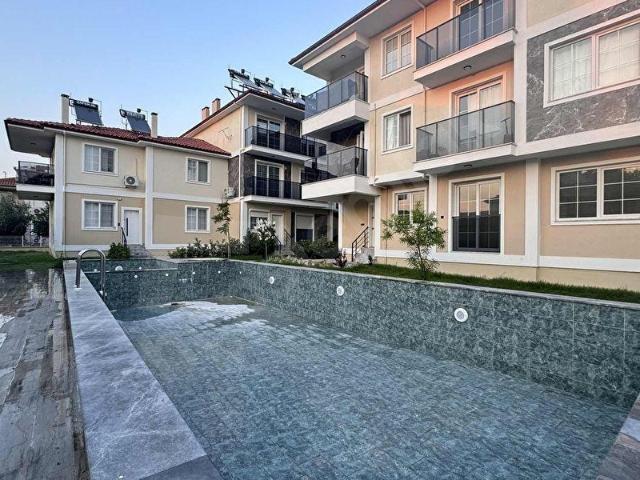 GOLD EMLAKTAN HAVUZLU KİRALIK 1+1 DAİRE