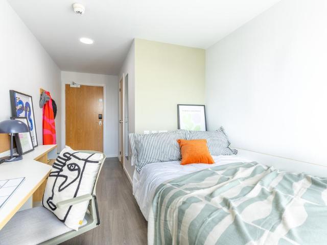 Gold En Suite at Dunaskin Mill, 5. 1 bed private hall to rent £1,040 pcm £240 pw