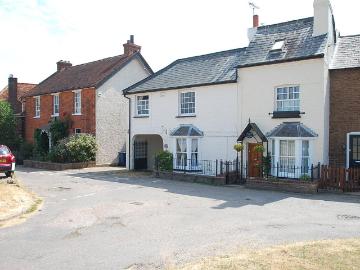 Gold Hill East, Chalfont St. Peter, Buckinghamshire SL9, 3 bed end terrace house to rent, £2,100 pcm | PrimeLocation