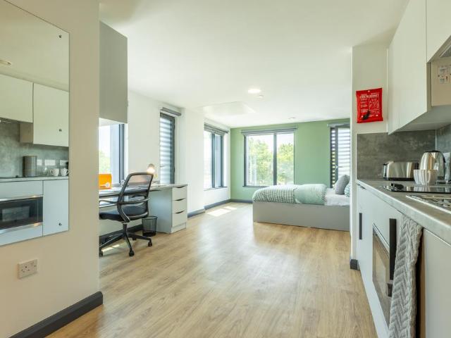 Gold Studio at Winfield Court, Island. Studio to rent £1,105 pcm £255 pw