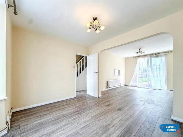 Goldbeaters Grove, Edgware HA8, 3 bed terraced house to rent, £2,250 pcm | PrimeLocation