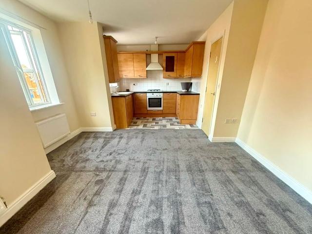 Goldby Drive, Wednesbury WS10, 2 bed flat to rent, £950 pcm | PrimeLocation
