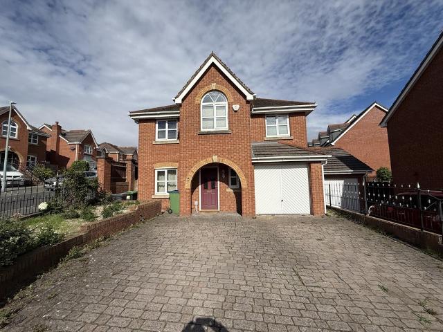 Goldby Drive, WEDNESBURY, WS10 4 bed house to rent £1,800 pcm £415 pw
