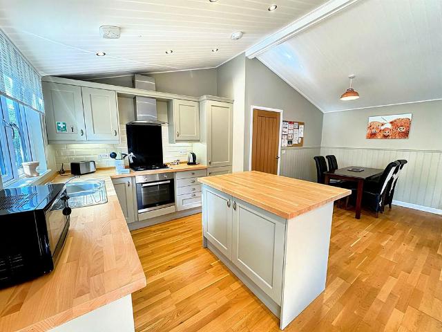 Golden Cross, Hailsham BN27 2 bed lodge to rent £1,500 pcm £346 pw