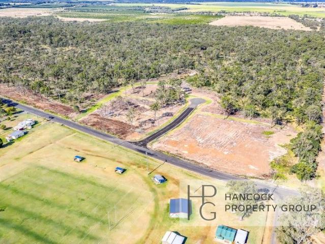GOLDEN ACRES SPACIOUS ACREAGE LIVING
