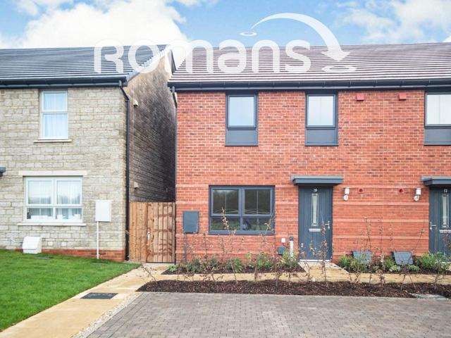Golden Grove, Swindon, SN1 3 bed semi detached house to rent £1,550 pcm £358 pw