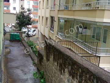 Golden Key Gayrimenkul'den Üniversite Mah.'de Satılık 3+1 Fırsat Daire