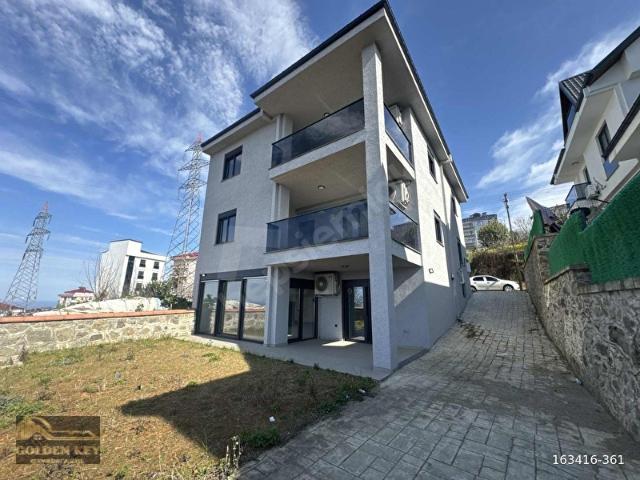 Golden Key Gayrimenkul'den Yeşilköy'de Deniz Manzaralı Villa