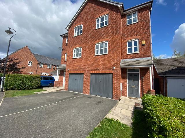 Golden Hill, Wychwood Village CW2, 4 bed semi detached house to rent, £1,300 pcm | PrimeLocation