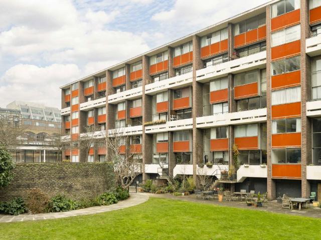 Golden Lane Estate, Basterfield House EC1Y, 2 bed flat to rent, £3,098 pcm | PrimeLocation