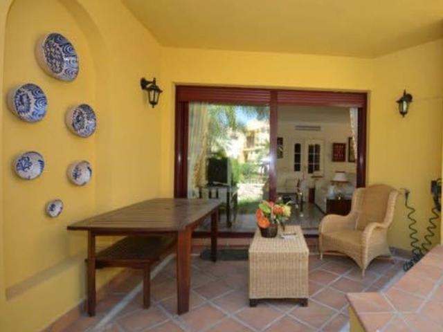GOLDEN MILE TOWNHOUSE 3916