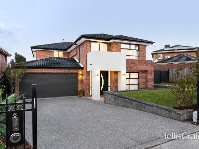 Golden Mile Luxury in Dual School Zone