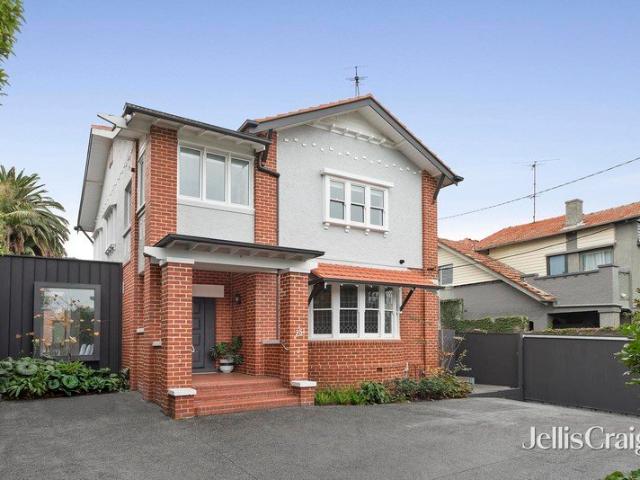 Golden Mile Prestige with Northerly Pool & Studio