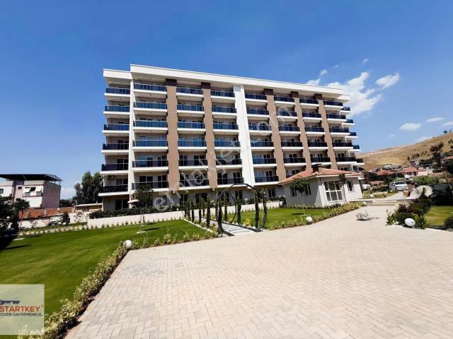 Golden Park Çiğli'de Eşyasız Geniş Kiralık 1+1 Daire