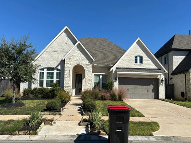 Golden Woods Drive
