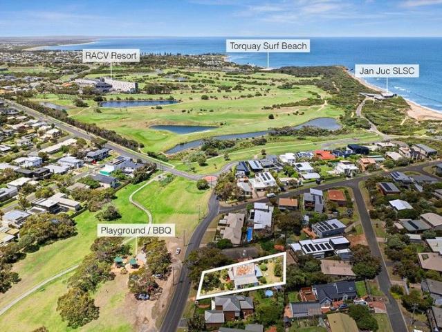 GOLDEN TRIANGLE LOCATION JAN JUC BEACH SIDE RETREAT!