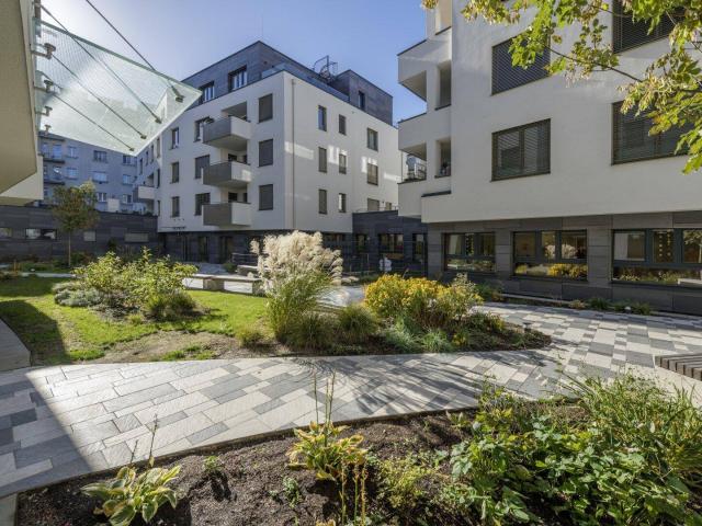 GOLDEGG GARDENS exklusive 2 Zimmerwohnung mit großem Balkon!