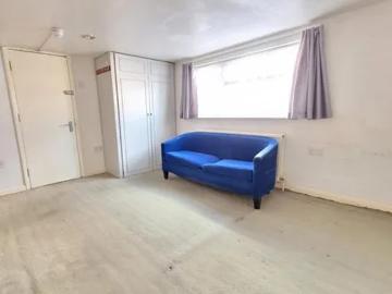 Golders Green Road, London, NW11 9AQ, United Kingdom | Room for rent #139543060 | Rentberry