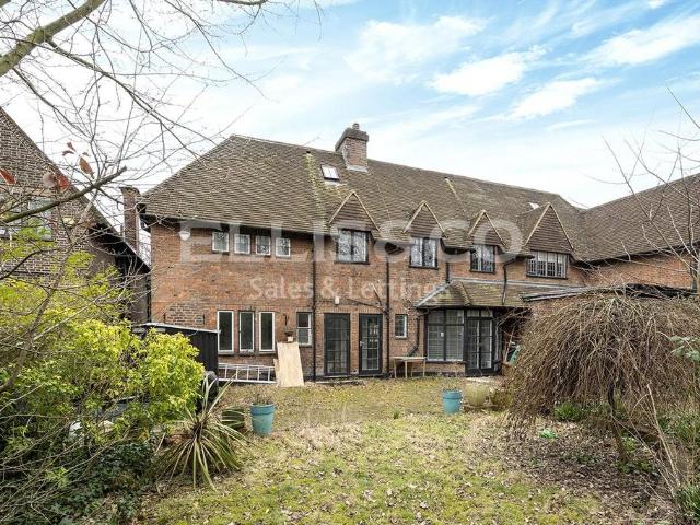 Golders Hill Day Nursery, 666 Finchley Road, London, NW11 7NT, United Kingdom | 6 bed duplex for rent #115914617 | Rentberry