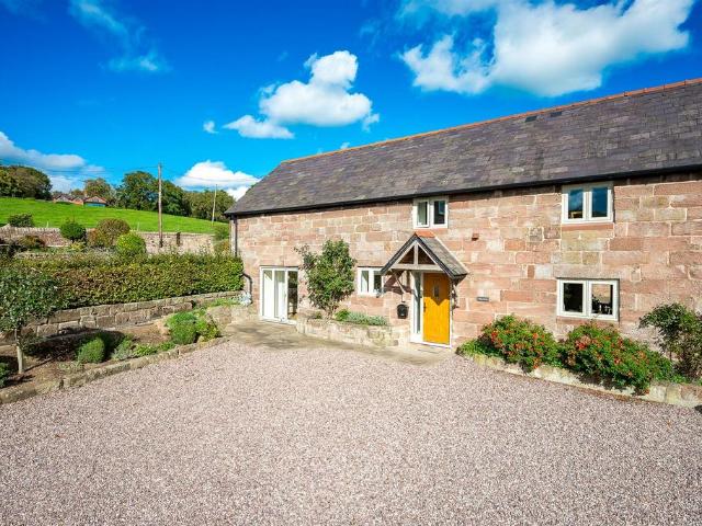 Goldford Lane, Bickerton, Malpas 3 bed barn conversion to rent £2,000 pcm £462 pw