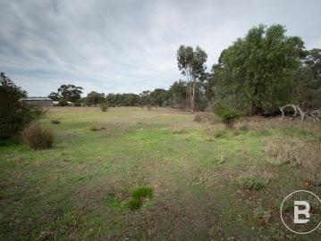 GOLDFIELDS ESCAPE 14 ACRES APPROX. WITH DAMS, CAMPING AND PROSPECTING POTENTIAL
