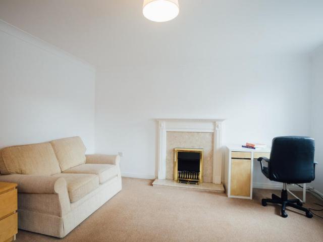 Goldfinch Close, Loughborough LE11 4 bed house to rent £1,993 pcm £460 pw