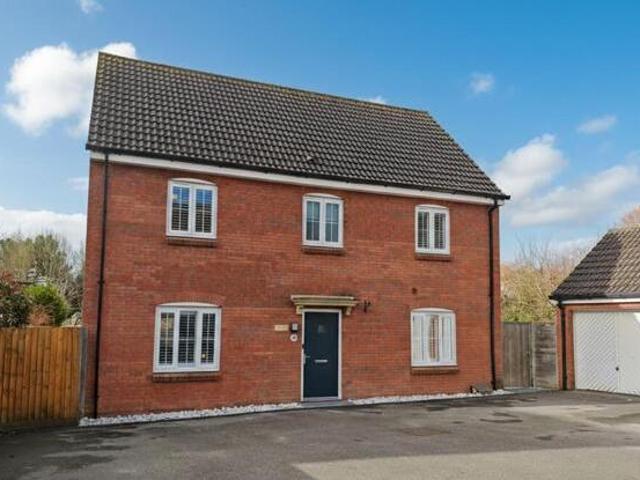 Goldfinch Road, Melksham, 4 Bedroom Detached