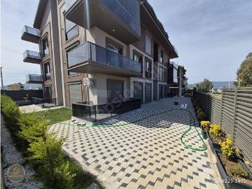 GoldHouse dan Karaçulhada Satılık 2+1 Asansörlü Havuzlu Arakat Daire