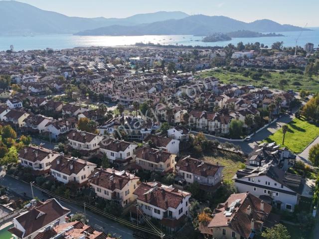 Goldhouse Dan Satılık Foça Mahallesinde Site İçinde Müstakil 4+1 İkiz Villa