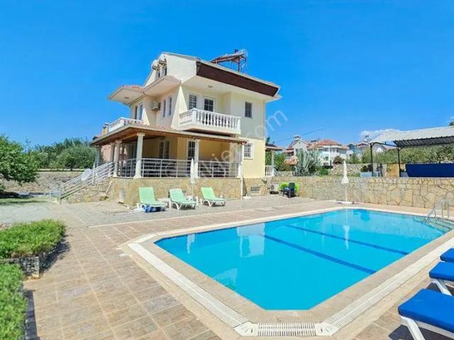 Goldhouse Dan Satılık Ölüdeniz De Havuzlu Ve Geniş Bahçeli 4+1 Bahçe Dubleksi