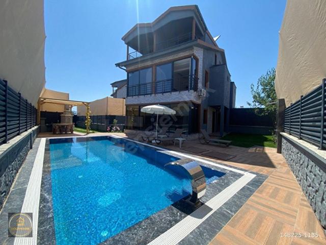 GoldHouse dan Satılık Turizm Ruhsatlı Modern Fırsat Villa
