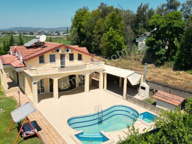 Goldhouse Dan Satılık Villa 794m2 Arsa İçin De Tam Müstakil Ve 1+1 Ev
