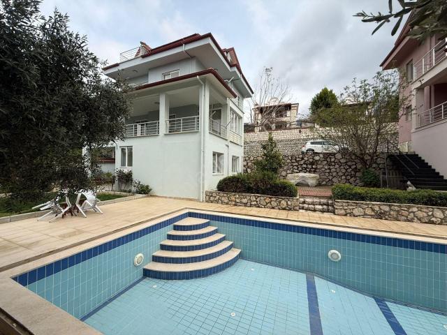 Goldhouse Dan Satılık Villa Ölüdenizde Geniş 6+2