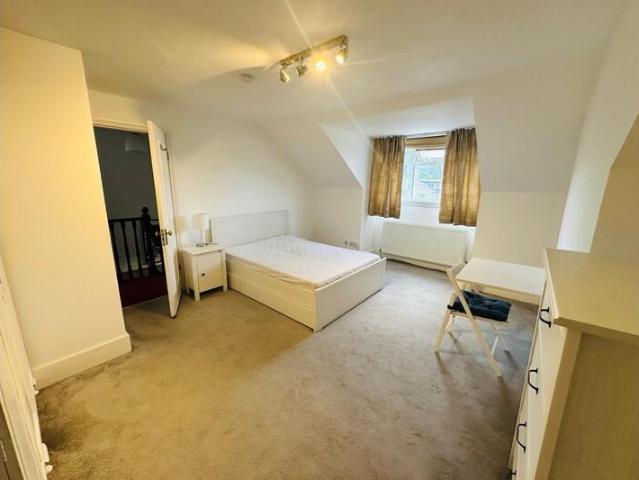 Goldhawk Road, Stamford Brook W6 House share to rent £1,000 pcm £231 pw