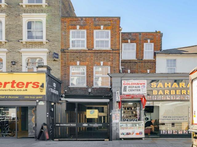 Goldhawk Road, Shepherds Bush W12, 3 bed flat to rent, £3,500 pcm | PrimeLocation