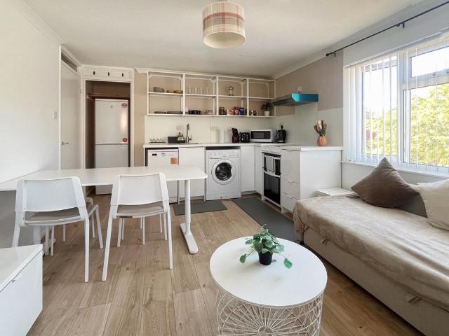 Golding Road, Cambridge, CB1 2 bed apartment to rent £1,800 pcm £415 pw