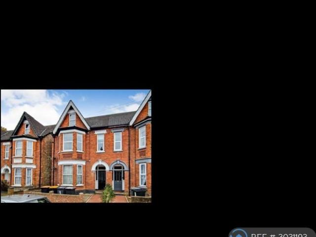 Goldington Avenue, Bedford, MK40 1 bed flat to rent £895 pcm £207 pw