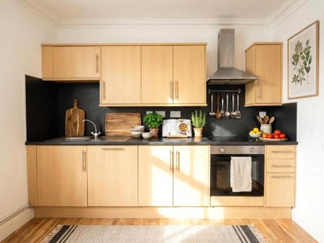 Goldington Street, London, NW1 3 bed terraced house to rent £5,000 pcm £1,154 pw