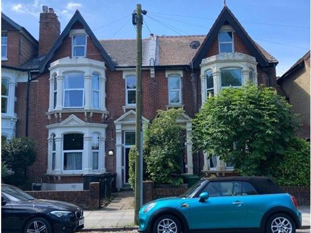 Goldsmith Avenue, Southsea PO4, 1 bed flat to rent, £850 pcm | PrimeLocation