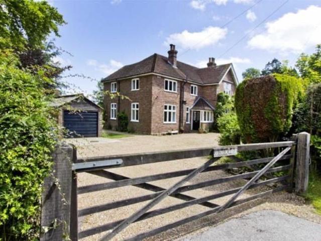 Goldsmiths Avenue, Crowborough, East Sussex TN6, 5 bed detached house to rent, £3,295 pcm | PrimeLocation