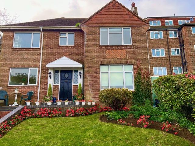 Goldstone Way, Hove, East Sussex BN3, 5 bed detached house to rent, £3,000 pcm | PrimeLocation